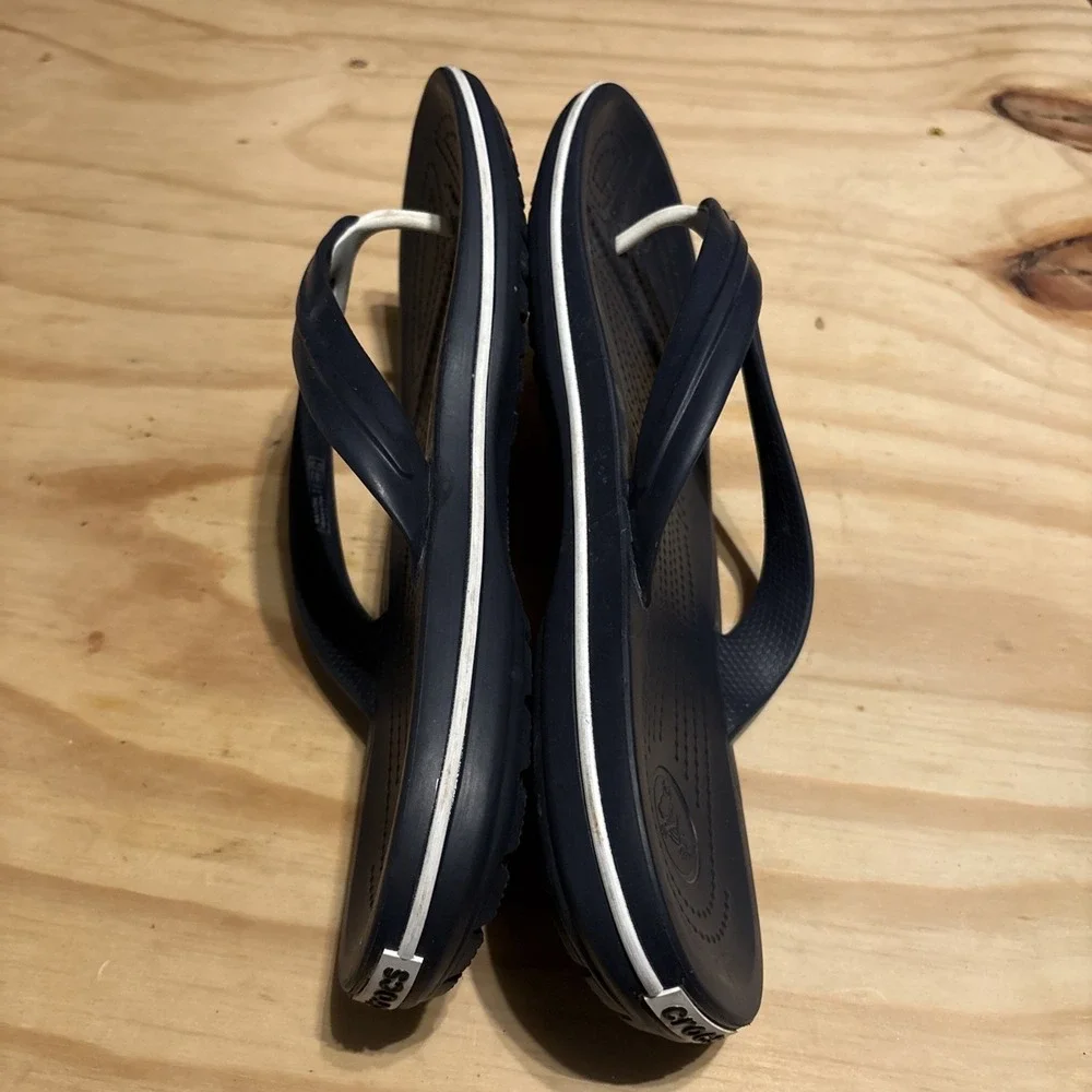 Crocs Flip Flops Navy Blue/White Men's 10 Womens 12 New Without Tags